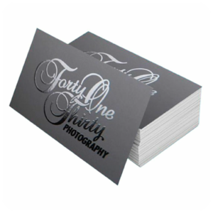 Tarjetas 4x1 plastificadas mate con reserva UV